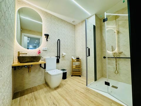 Shower, Toilet, Bathroom