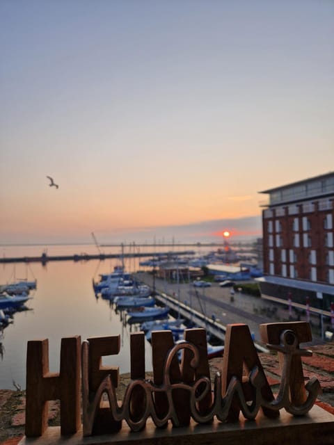 View (from property/room), View (from property/room), Dining area, Lake view, Sea view, Sunrise