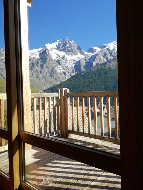 cottage with view of La Grave La Meije Apartment in La Grave