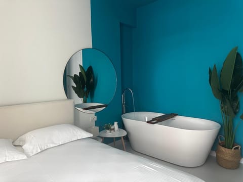 Bedroom, Bath