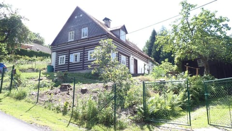 Property building, Garden, pet friendly