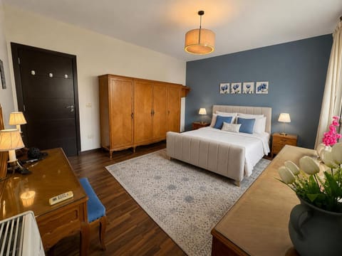 Bed, Bedroom, wardrobe
