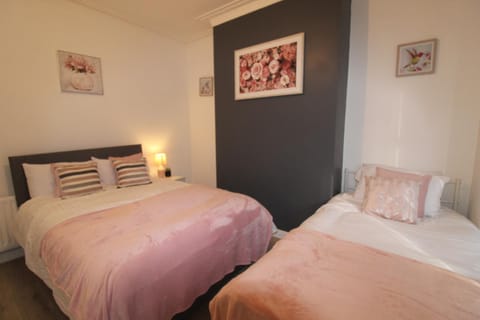 Wingate House Liverpool by Smart Corporate Stays House in Liverpool