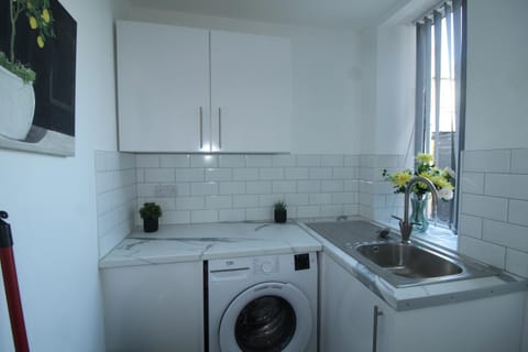 Wingate House Liverpool by Smart Corporate Stays House in Liverpool