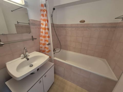 Appartement proche plage avec parking et wifi - 4 personnes - FR-1-672-38 Apartment in Hauts-de-France