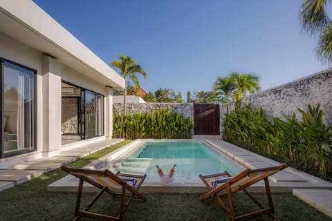 Property building, Natural landscape, Garden, Garden view, Pool view, Swimming pool, sunbed
