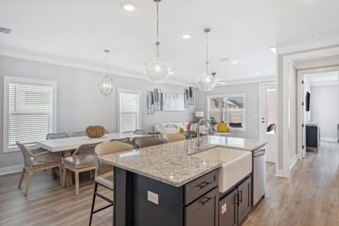 Lake Powell Landing - Lake and Ocean! House in Sunnyside