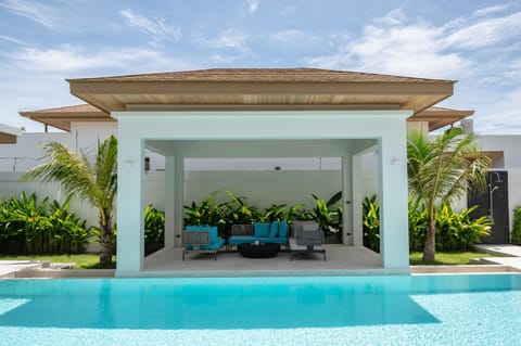 Day, Garden, Garden view, Pool view, Swimming pool, sunbed