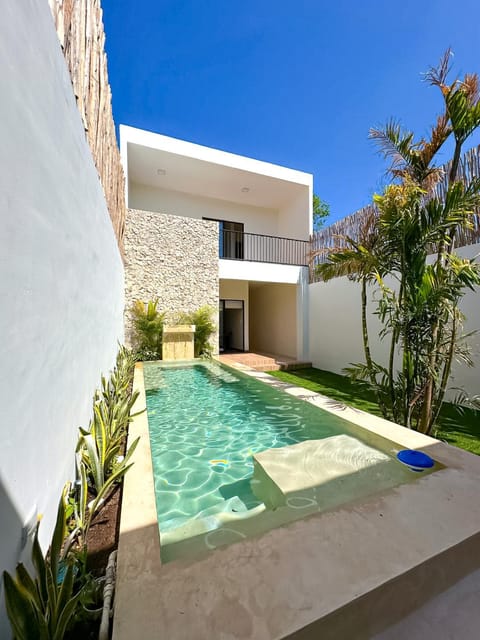 Property building, Pool view, Swimming pool