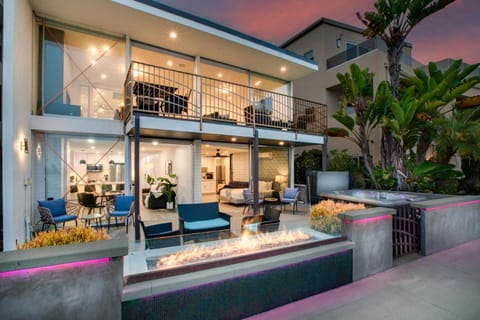 Property building, Patio, Night, Hot Tub, Balcony/Terrace, Seating area