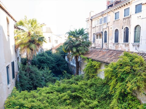 View (from property/room), Garden view
