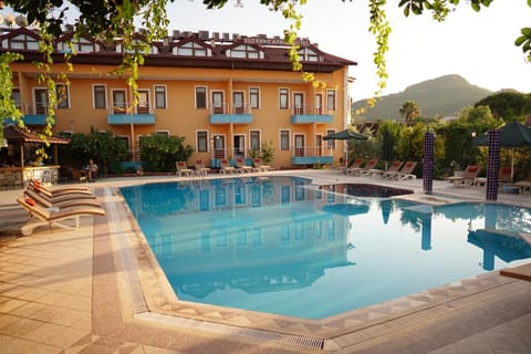 Property building, Spring, Day, Natural landscape, Garden view, Mountain view, Pool view, Swimming pool, sunbed