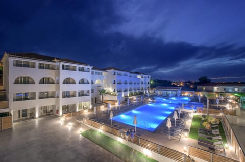 Bird's eye view, Swimming pool