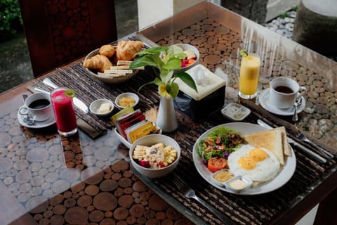 Restaurant/places to eat, Food and drinks, Food, Breakfast, American breakfast, Drinks