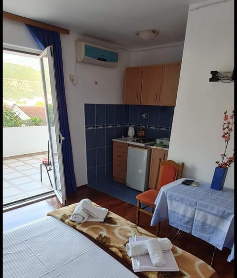 Nina Apartment 5 Apartment in Budva