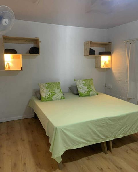 Bed, Photo of the whole room, Bedroom, towels, air conditioner