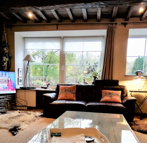 Communal lounge/ TV room, Seating area