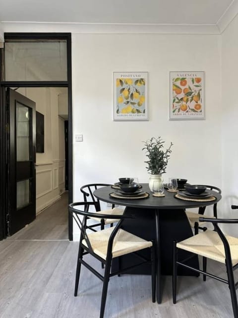 Modern Apartment Near Newport City Centre! Apartment in Newport