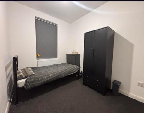 Near Manor Hospital Free Wifi Bed and Breakfast in Walsall