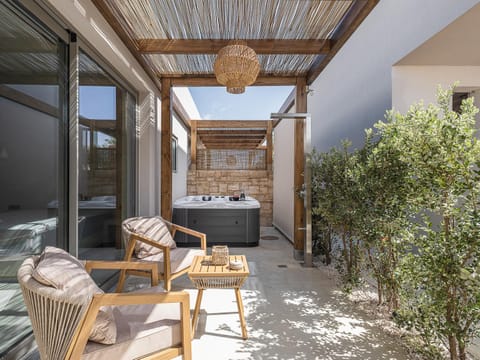 Balcony/Terrace, Balcony/Terrace
