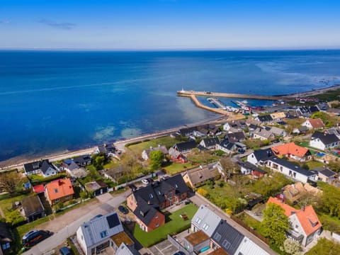 Property building, Bird's eye view, Beach, Sea view, Street view