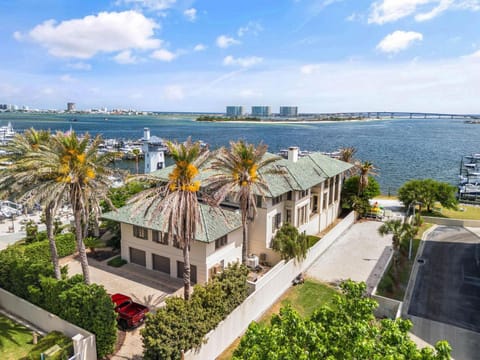 Villa Grande House in Orange Beach