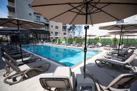 Day, Swimming pool, Swimming pool