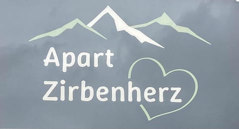 Apart Zirbenherz Apartment in Uderns