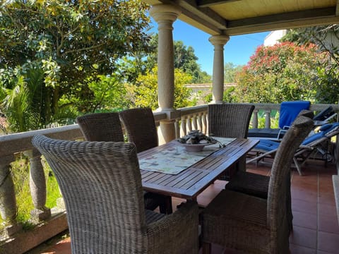 Garden, View (from property/room), Dining area, Garden view