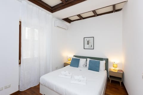 Bed, Bedroom, air conditioner