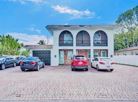 House FLL airport Apartment in Dania Beach