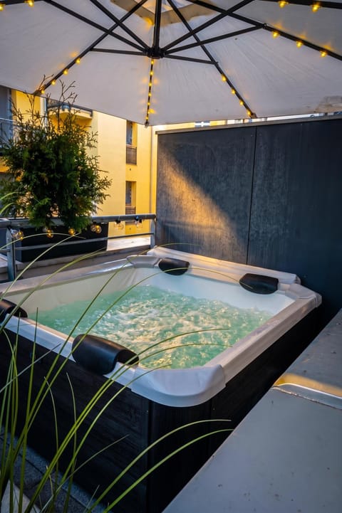 Hot Tub