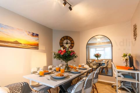 Dining area, Breakfast, Lunch, Dinner