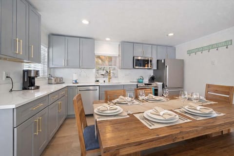 Siesta Key Village Heated pool House in Siesta Beach