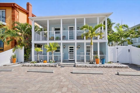 Siesta Key Village Heated pool Apartment in Siesta Beach