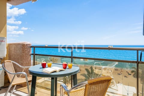 View (from property/room), Balcony/Terrace, Sea view