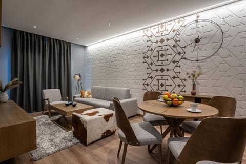 Living room, Seating area, Dining area