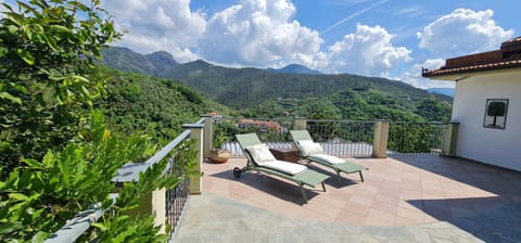 Natural landscape, View (from property/room), Balcony/Terrace, Mountain view