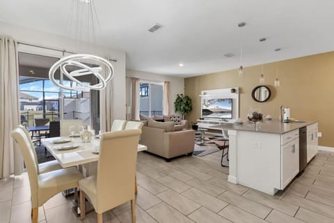 Amazing 4BDR with pool near Disney - 4914 House in Kissimmee