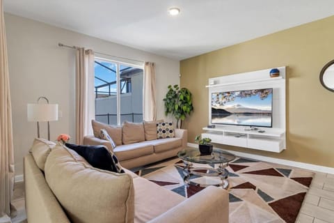 Amazing 4BDR with pool near Disney - 4914 House in Kissimmee