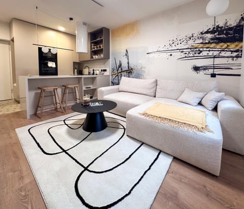 Kitchen or kitchenette, Living room, Seating area, Dining area