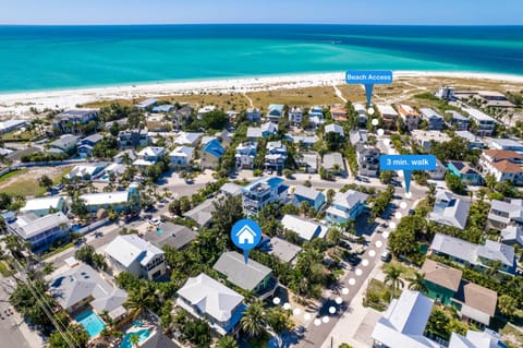 Private Pool - Fern Cottage by SeaBreeze Vacation House in Anna Maria Island
