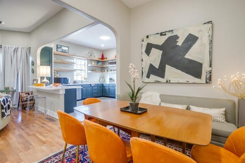 Stadium Luxe Retreat- Walking Distance to AT&T Sta House in Arlington