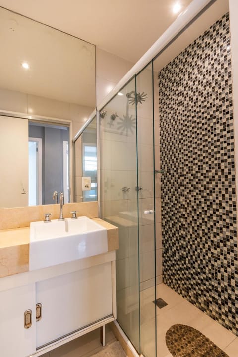 Copacabana Space - Style and comfort for big groups by the beach! Apartment in Rio de Janeiro