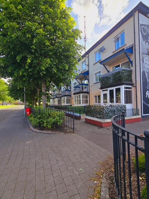 Property building, Neighbourhood, View (from property/room)