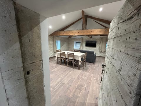 Living room, Seating area, Dining area