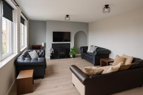 TV and multimedia, Living room, Seating area