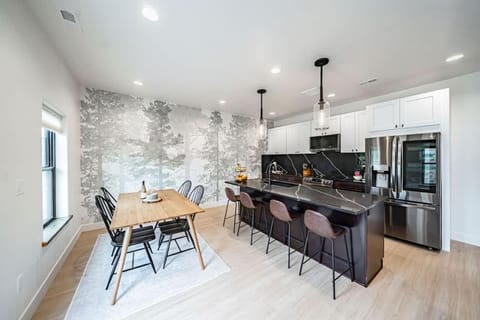 Unique Townhome with AC Garage Patio House in Driggs