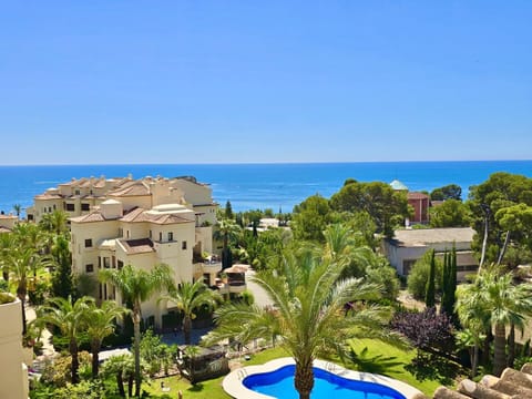 Nearby landmark, Day, Natural landscape, Pool view, Sea view