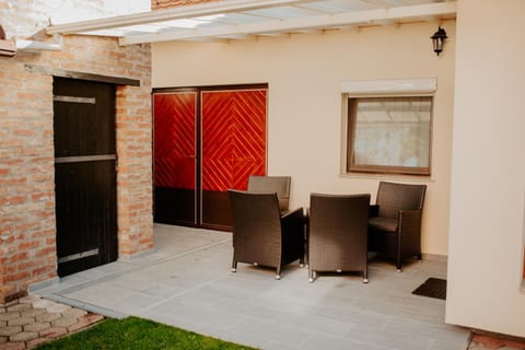 Property building, Balcony/Terrace